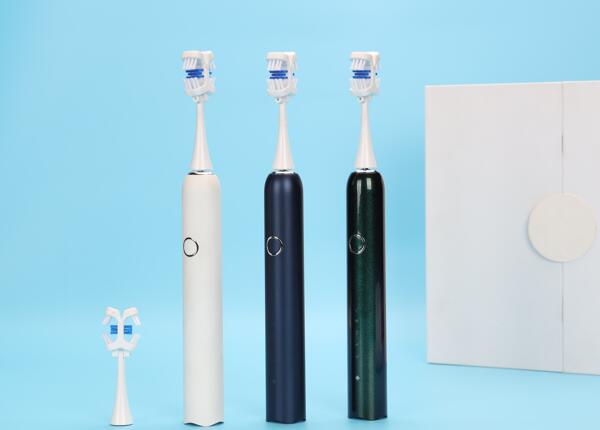 電動牙刷貼牌和代工的區(qū)別：電動牙刷工廠代工好還是貼牌好？