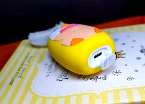 新款兒童u型電動(dòng)牙刷怎么充電？常見的三種U型牙刷充電方式