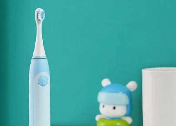 牙刷使用介紹：兒童電動牙刷第一次使用如何操作？