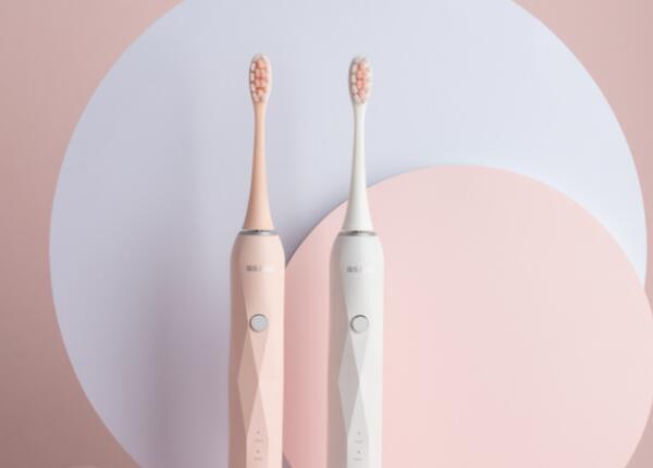 九十歲的老人適合使用電動(dòng)牙刷嗎？